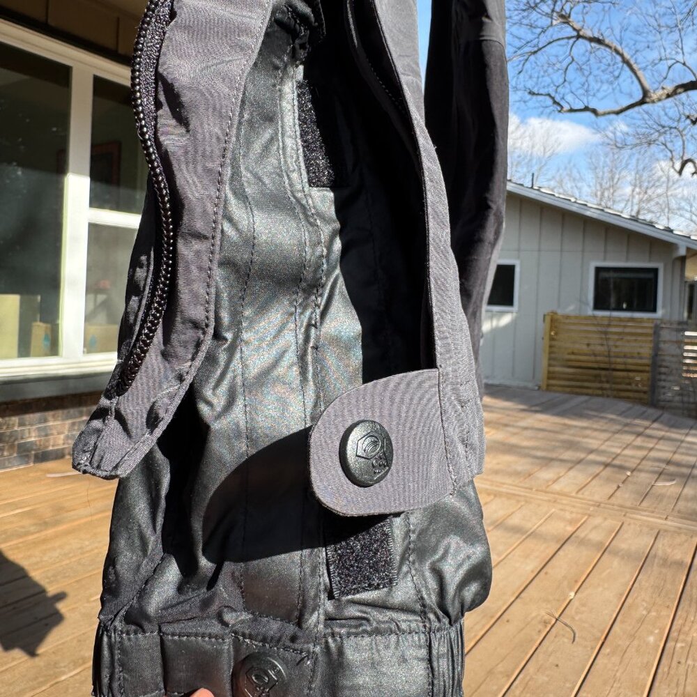 Mountain Hardware Ski Pants - image 8